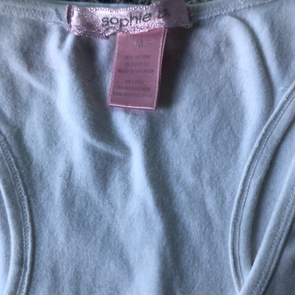Designed Tank Top - Picture 3 of 3